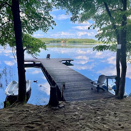 Mazursko - Komfortowe Apartamenty Nad Jeziorem, Sauna, Kominki Na Parterze Kretowiny Exteriör bild