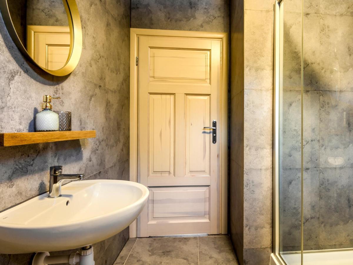 Mazursko - Komfortowe Apartamenty Nad Jeziorem, Sauna, Kominki Na Parterze Kretowiny Exteriör bild