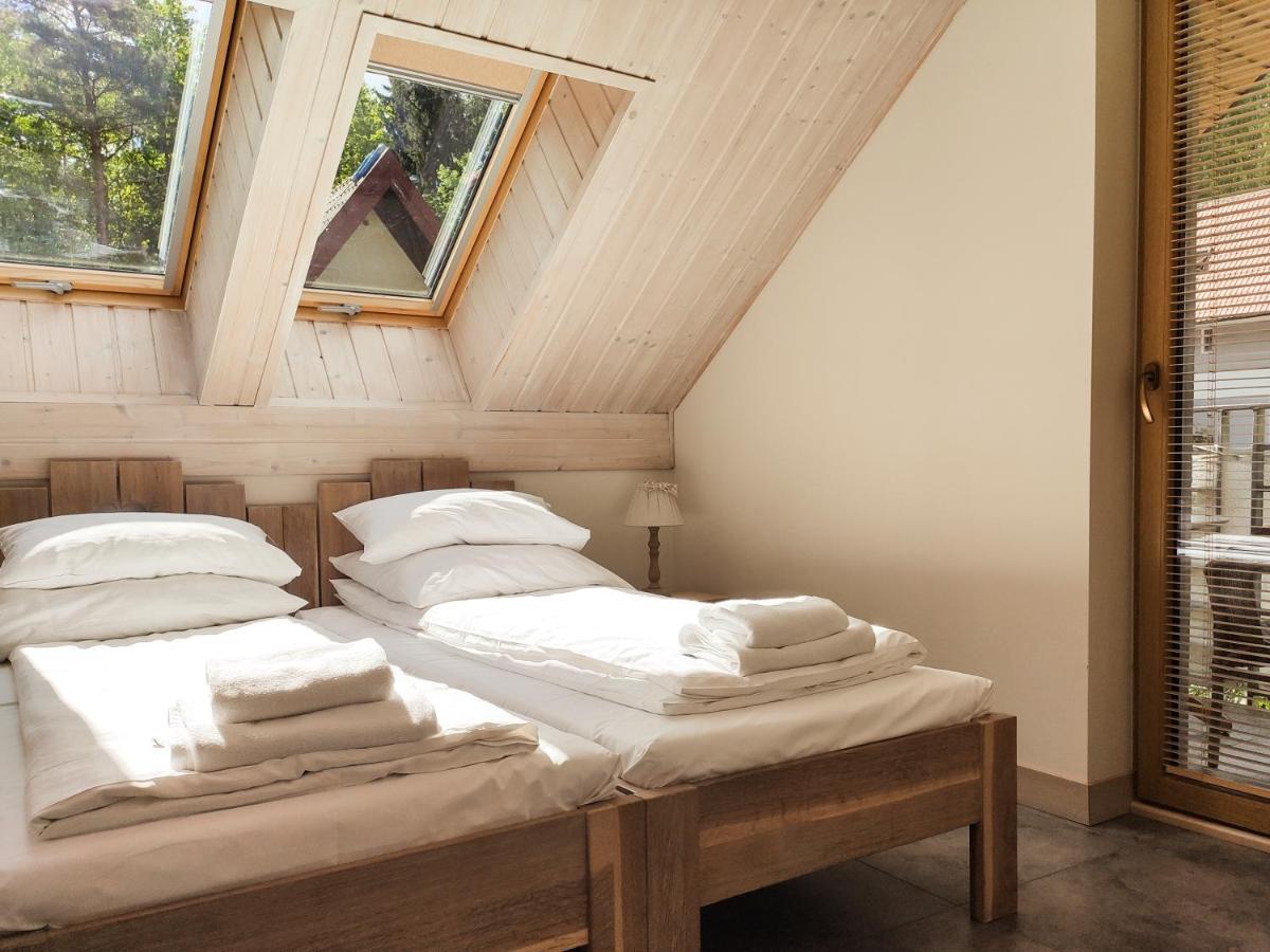 Mazursko - Komfortowe Apartamenty Nad Jeziorem, Sauna, Kominki Na Parterze Kretowiny Exteriör bild